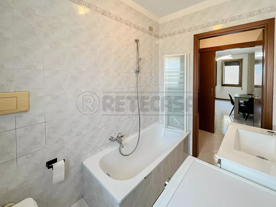 Immagine 23 di Appartamento in affitto  in Via Rimini a Altavilla Vicentina