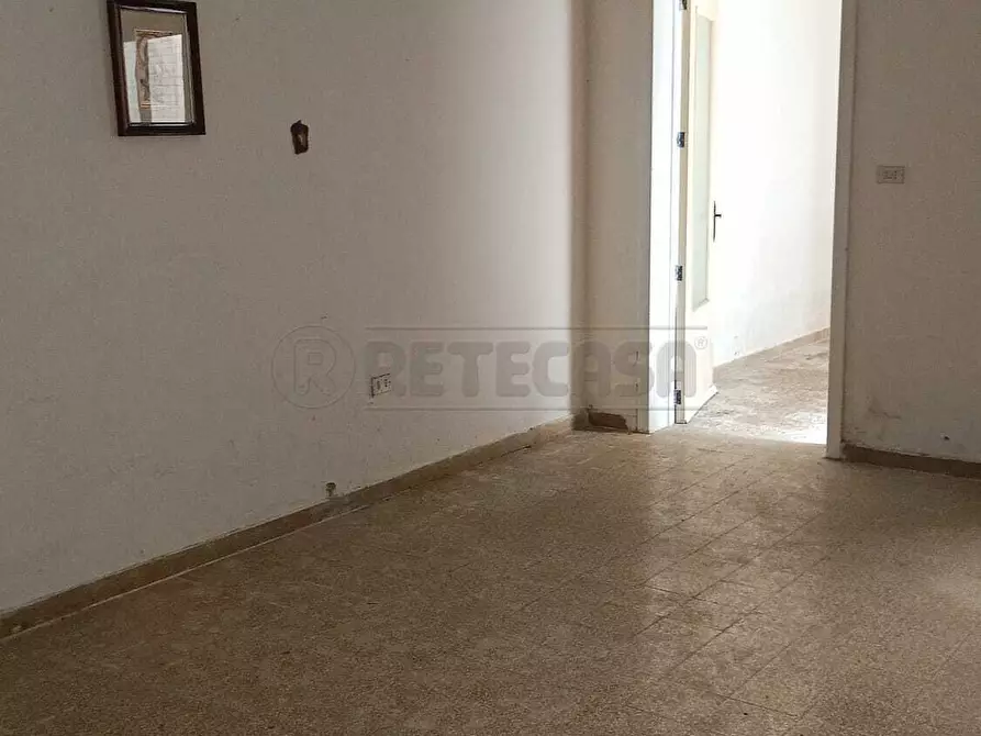 Immagine 18 di Casa indipendente in vendita  in Via Thaon de Revel a Maglie