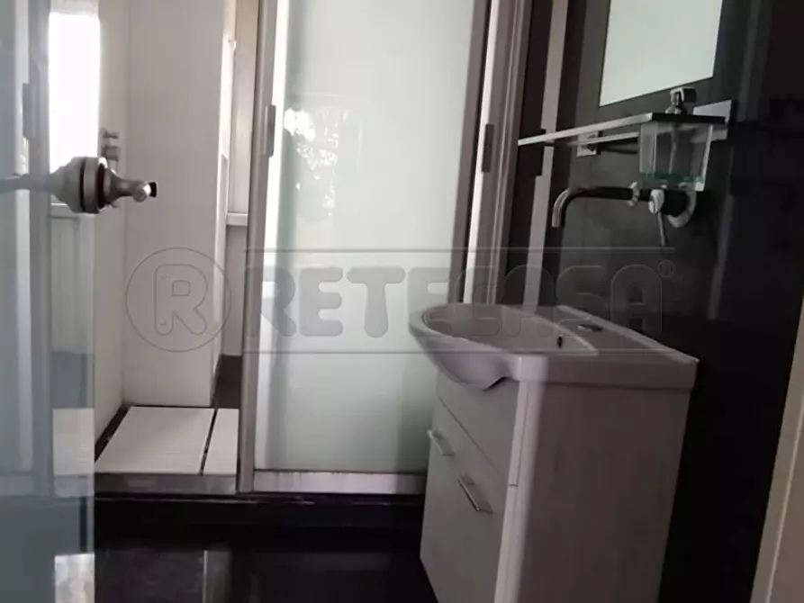 Immagine 18 di Pentalocale in vendita  in Via Eugenio Montale a Marcianise