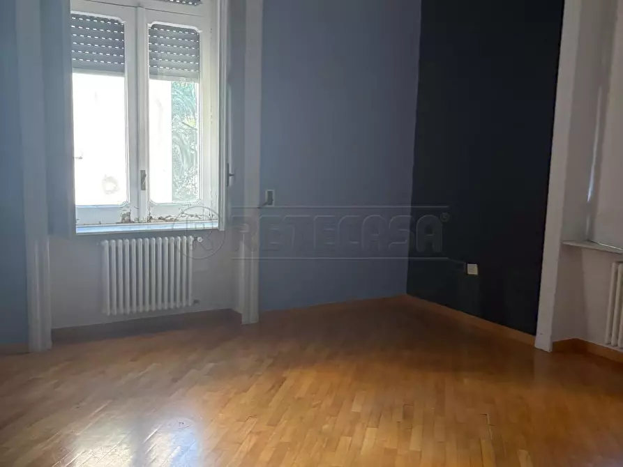 Immagine 22 di Pentalocale in affitto  in via renato de martino 16 a Salerno