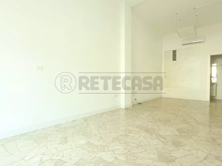 Immagine 1 di Locale commerciale in affitto  in Via Roma 14 a Montegalda