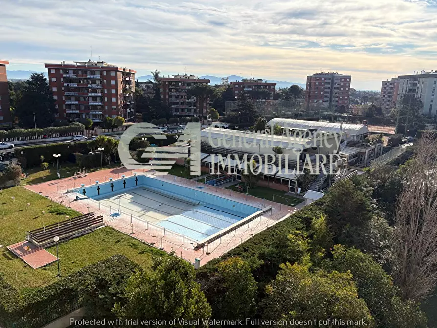 Immagine 15 di Trilocale in affitto  in Via Canton a Roma