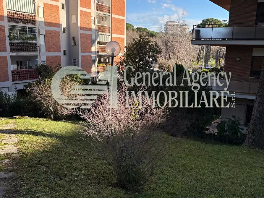 Immagine 107 di Appartamento in vendita  in VIALE DEI PRIMATI SPORTIVI 66 a Roma