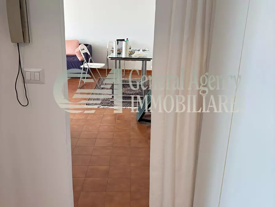 Immagine 33 di Trilocale in affitto  in Via Canton a Roma