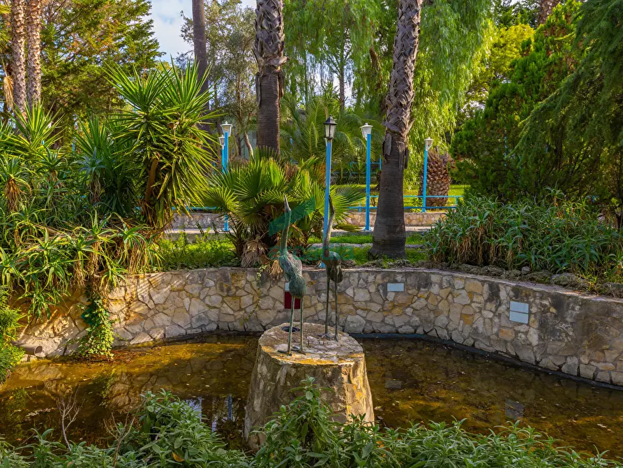 Immagine 67 di Locale commerciale in vendita  in Strada la Grava 16 a Bari