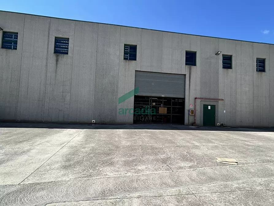 Immagine 14 di Attività artigianale in vendita  in Strada Provinciale Palese-modugno 12 a Modugno