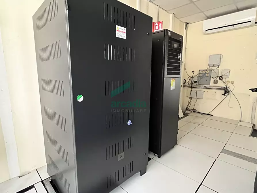 Immagine 7 di Ufficio in affitto  in Via Sette Pietro 4 a Bari