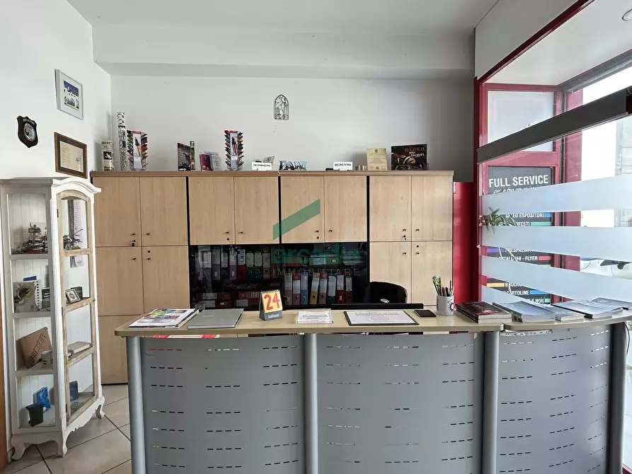 Immagine 13 di Attività artigianale in vendita  in Strada Provinciale 231 a Modugno