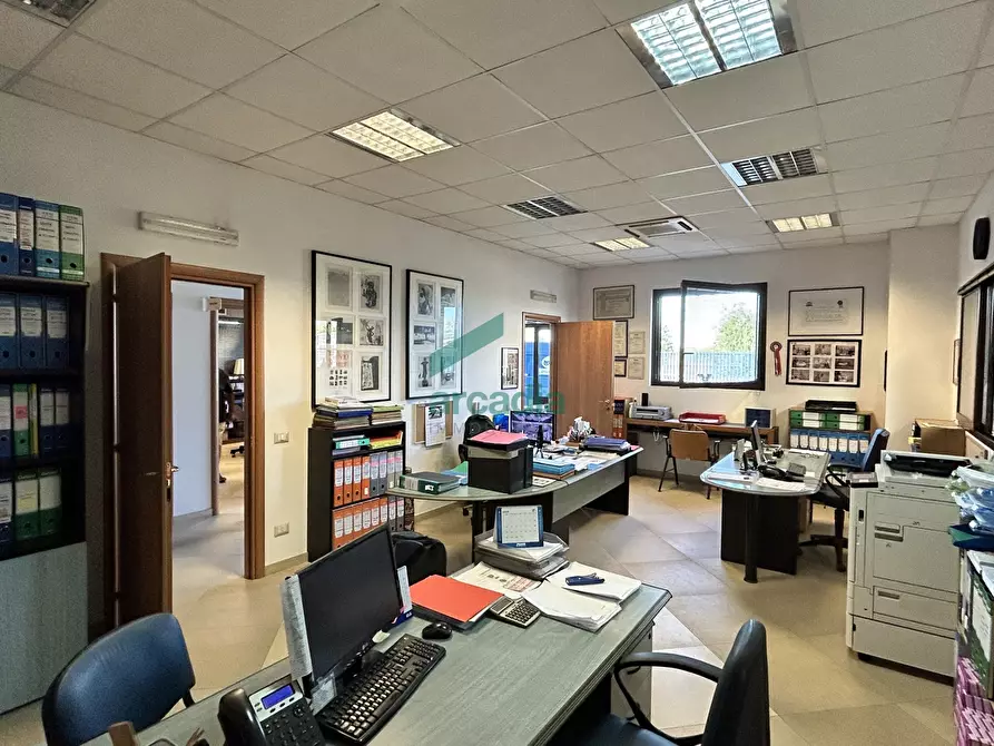 Immagine 31 di Attività artigianale in vendita  in Strada Provinciale Modugno-Bari 83 a Modugno