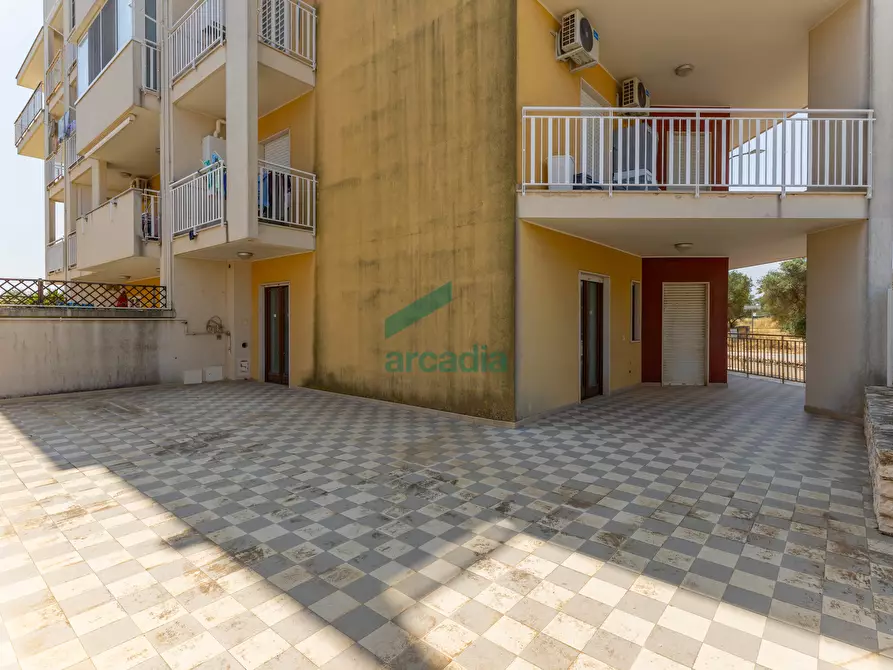 Immagine 33 di Trilocale in vendita  in Via Benigno Zaccagnini 1 a Bitetto