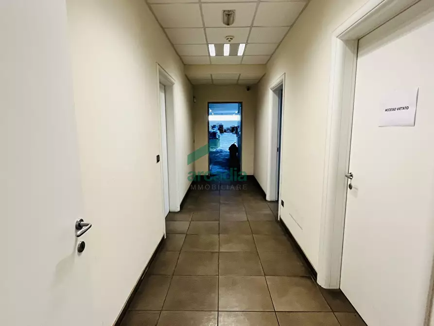 Immagine 23 di Attività artigianale in vendita  in Contrada Parco Vecchio 11 a Bitritto