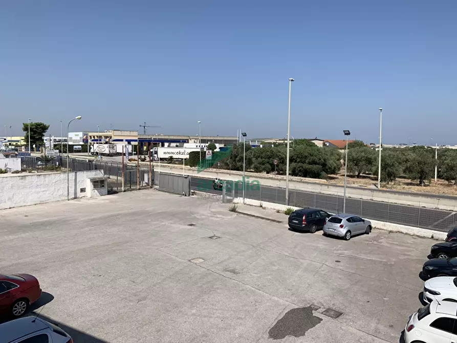 Immagine 12 di Ufficio in affitto  in S.P. 231 a Modugno
