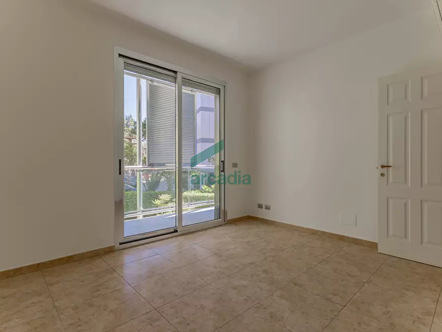 Immagine 23 di Quadrilocale in vendita  in Viale Louis Pasteur 15A a Bari