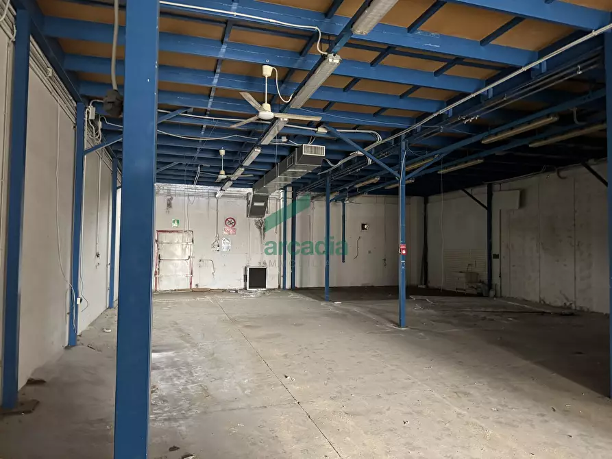 Immagine 3 di Attività artigianale in affitto  in SP231 KM 3,800 a Bitonto