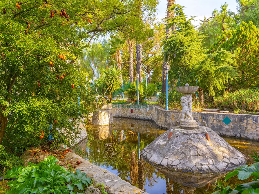 Immagine 68 di Locale commerciale in vendita  in Strada la Grava 16 a Bari