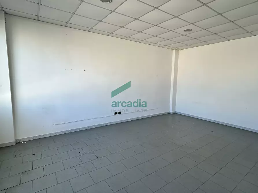 Immagine 6 di Ufficio in affitto  in S.P.231 km 81+100 a Modugno