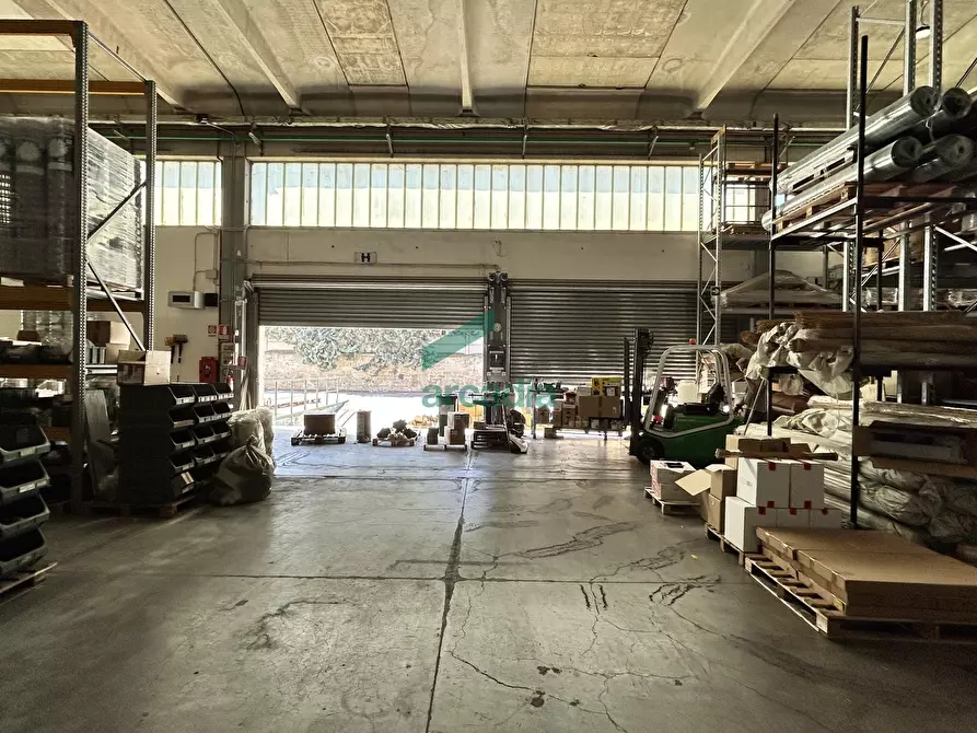 Immagine 4 di Attività artigianale in vendita  in SP54 km 1 a Modugno