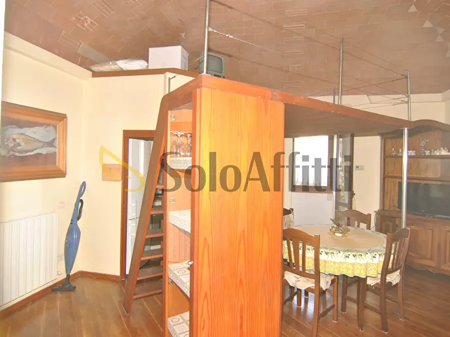 Immagine 13 di Bilocale in affitto  in via Mondolfi 16 a Livorno