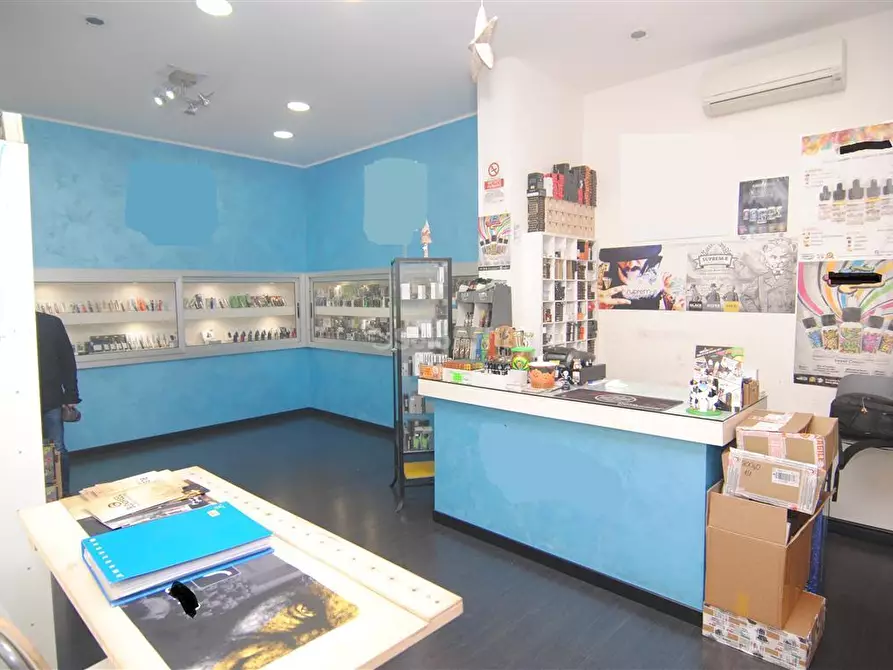 Immagine 8 di Locale commerciale in affitto  in Corso Amedeo 100 a Livorno