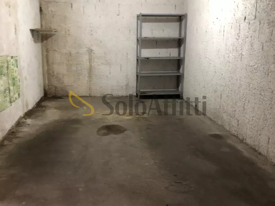 Immagine 3 di Garage in affitto  in Via Pasquale Amato a Caserta