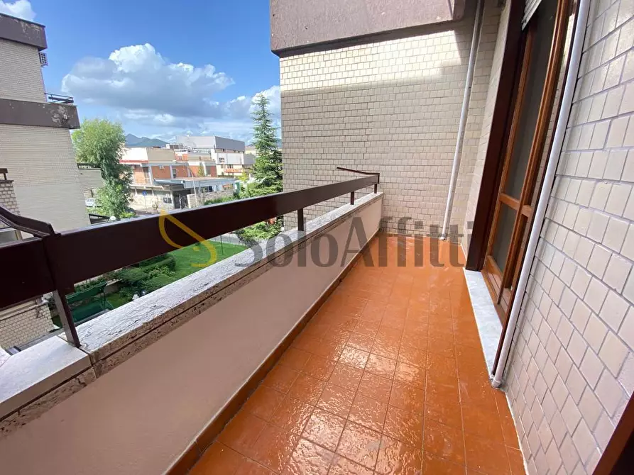 Immagine 8 di Trilocale in affitto  in Viale Abramo Lincoln 166 a Caserta