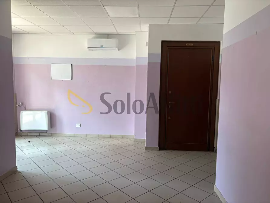 Immagine 4 di Locale commerciale in affitto  in Via Contardo Ferrini 42 a Samarate