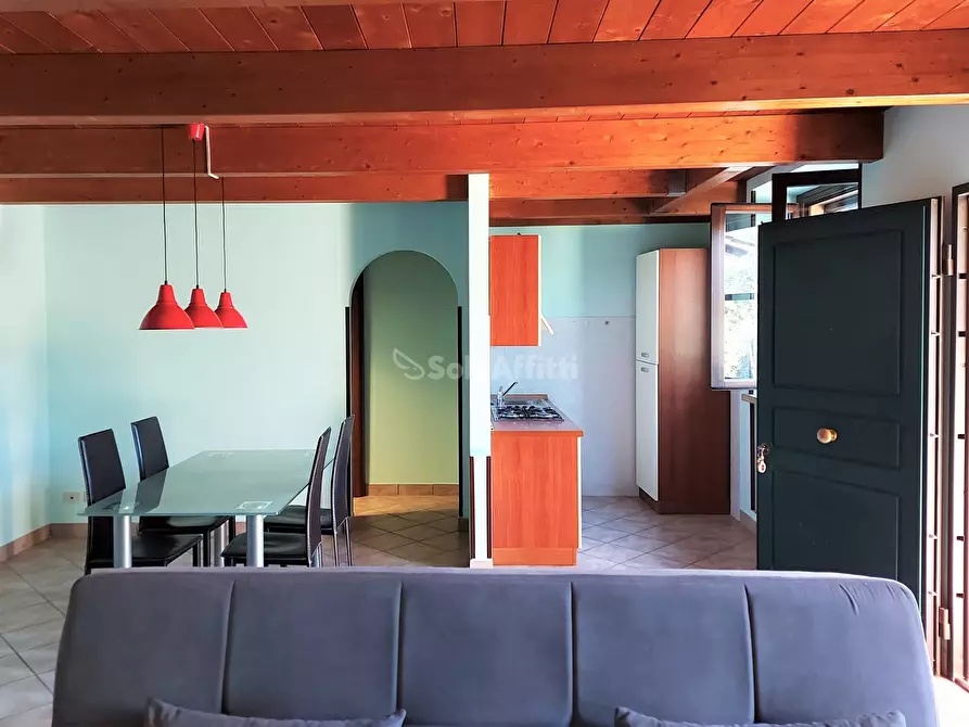 Immagine 10 di Villetta a schiera in affitto  in Viale dei Monti dell'Ara a Fiumicino