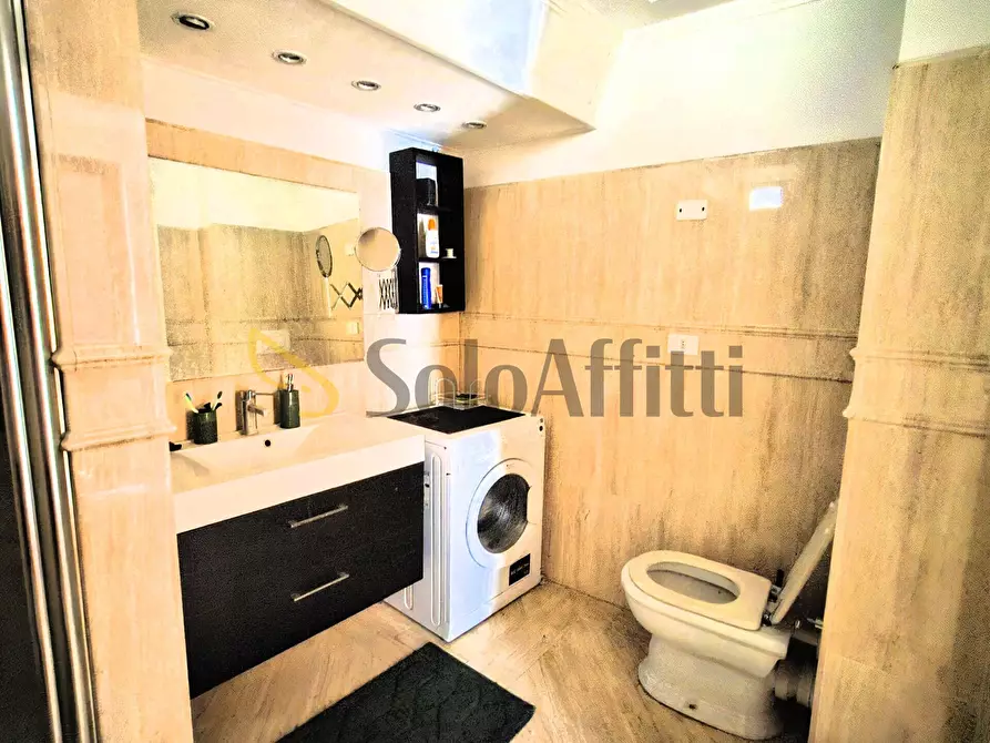 Immagine 16 di Monolocale in affitto  in Via Andrea Solario 99 a Roma