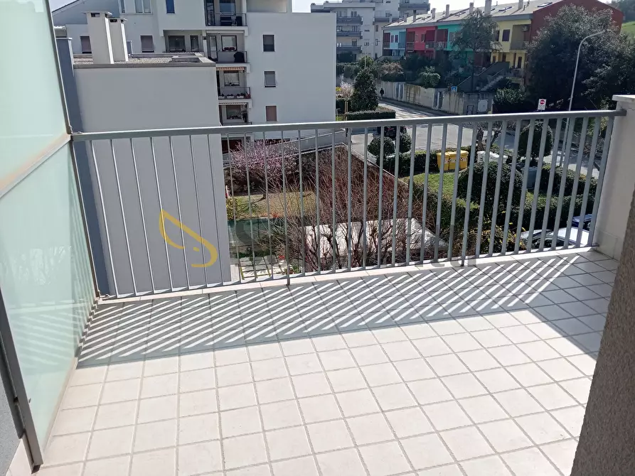 Immagine 3 di Quadrilocale in affitto  a Falconara Marittima