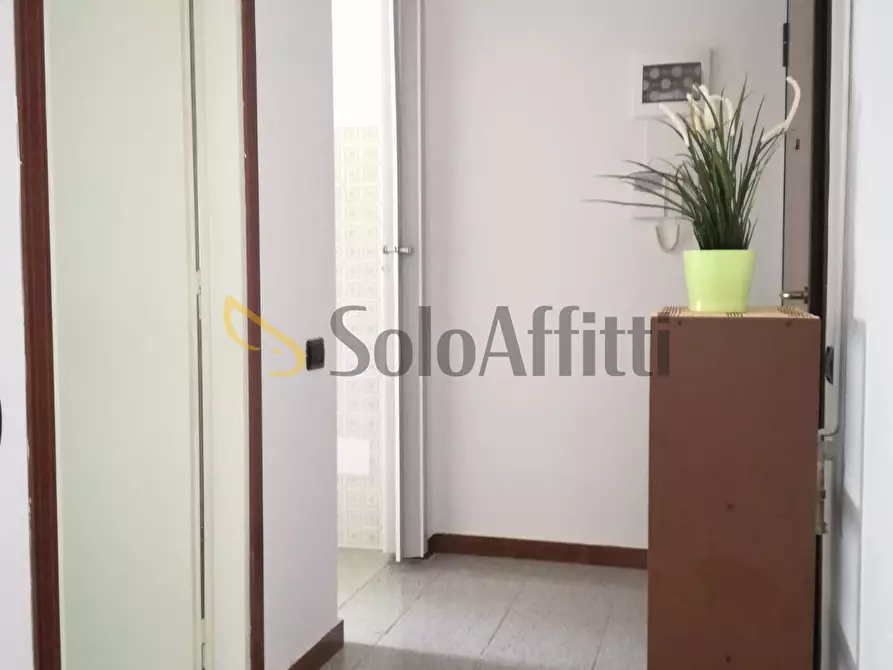Immagine 5 di Bilocale in affitto  in Via Pietro Calamandrei a Cinisello Balsamo