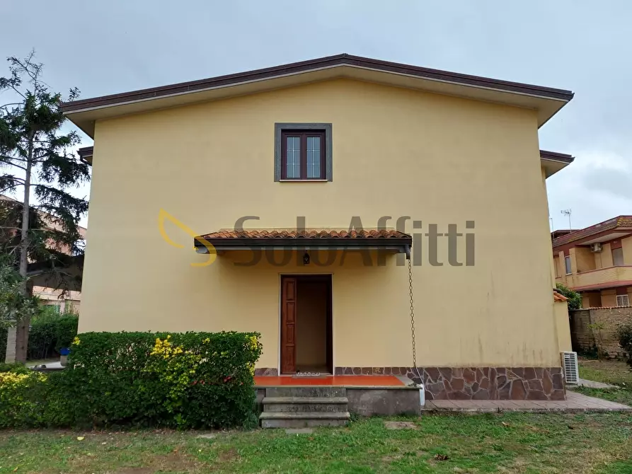 Immagine 4 di Trilocale in affitto  in Via Gianfranco Gazzana Priaroggia a Fiumicino