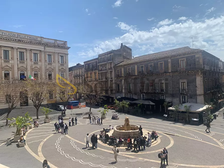 Immagine 15 di Bilocale in affitto  in Piazza Vincenzo Bellini 13 a Catania