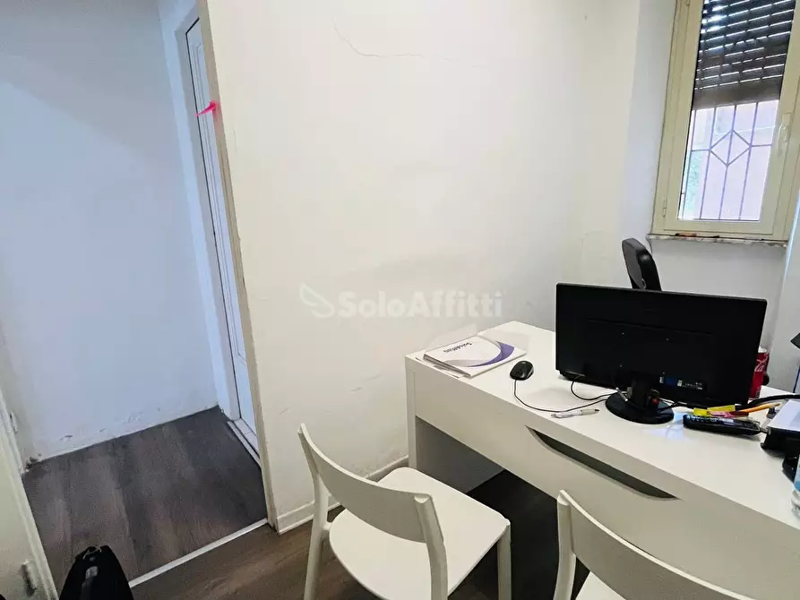 Immagine 6 di Locale commerciale in affitto  in Via Adige 9 a Frosinone