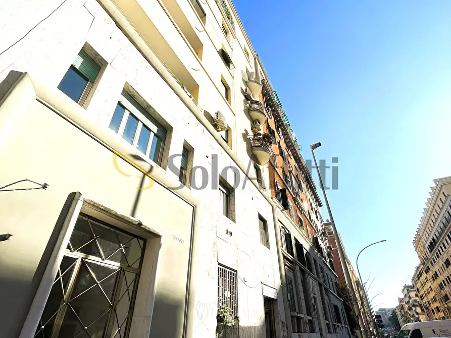 Immagine 26 di Trilocale in affitto  in via Pomezia a Roma