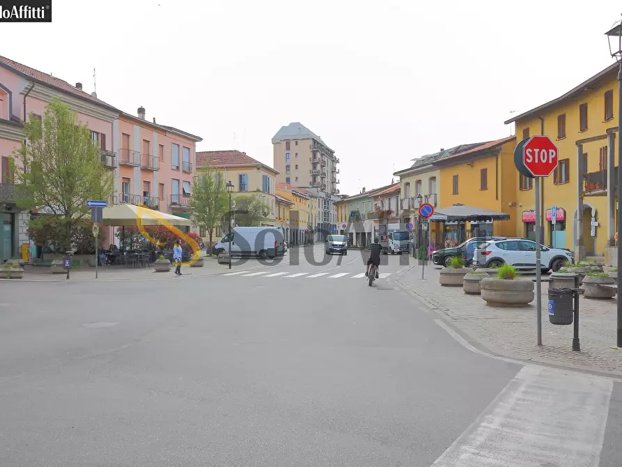 Immagine 24 di Bilocale in affitto  in Piazza Giuseppe Garibaldi 28 a Muggiò
