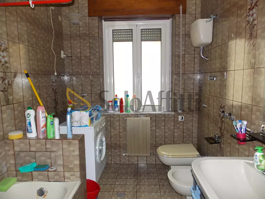 Immagine 9 di Stanza singola in affitto  a Catanzaro