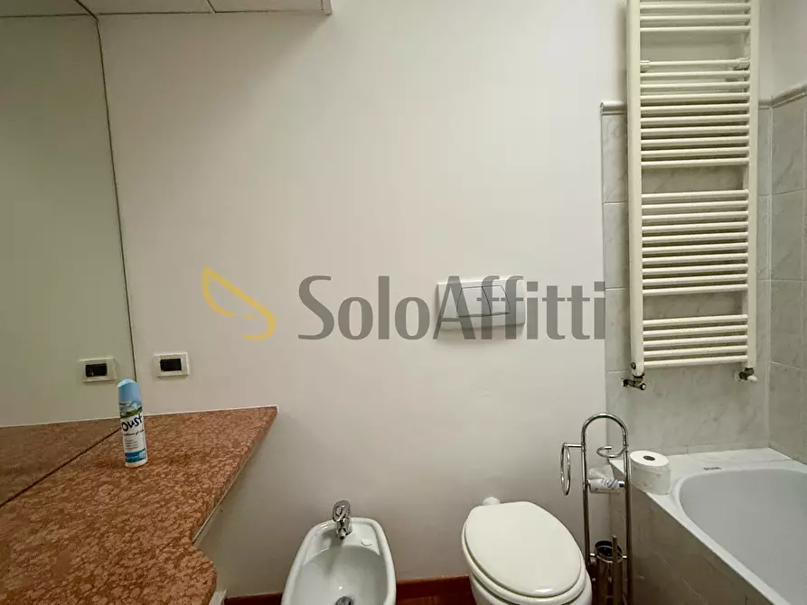 Immagine 17 di Bilocale in affitto  in Via Magenta 37 a Torino