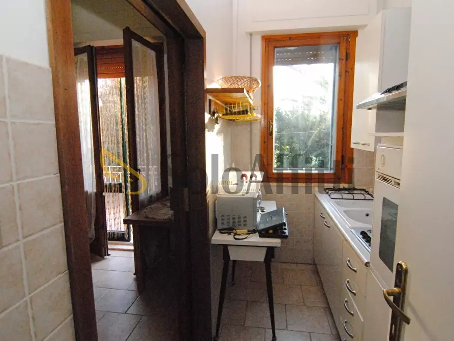 Immagine 4 di Appartamento in affitto  a Livorno