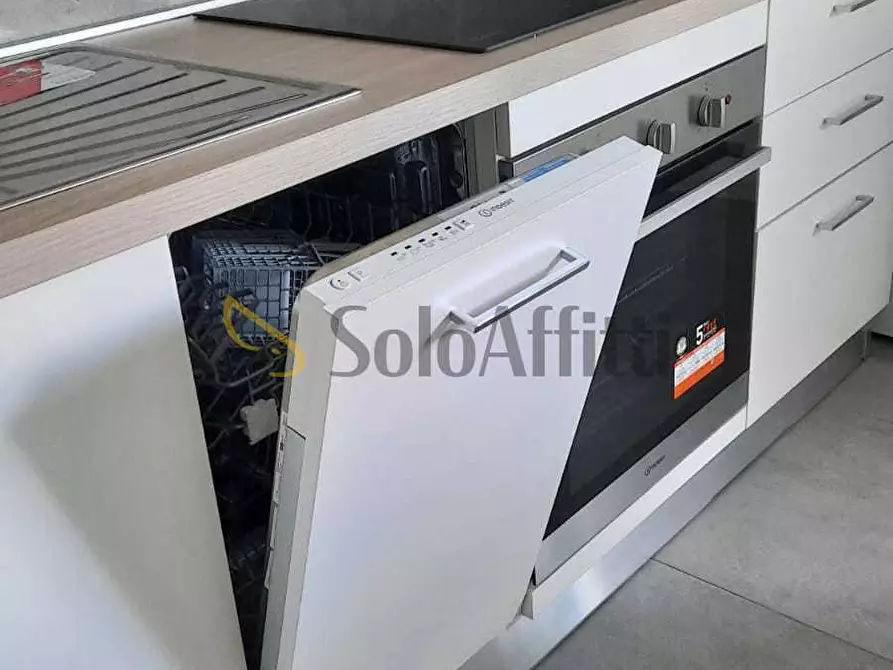 Immagine 9 di Bilocale in affitto  in Via Robecco a Cinisello Balsamo