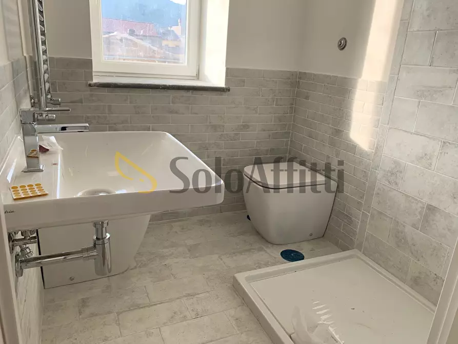 Immagine 9 di Trilocale in affitto  in Via delle Ferriere 20 a Caserta