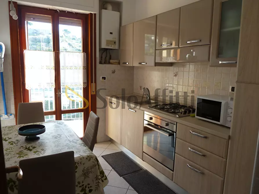 Immagine 10 di Trilocale in affitto  in Via Giovanni Pascoli 12 a San Remo