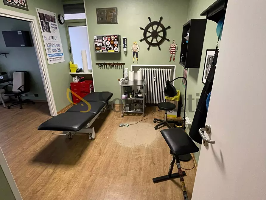 Immagine 11 di Locale commerciale in affitto  in Via Gradisca 7 a Rivoli