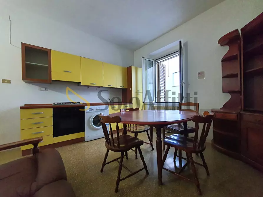 Immagine 1 di Trilocale in affitto  a Catanzaro