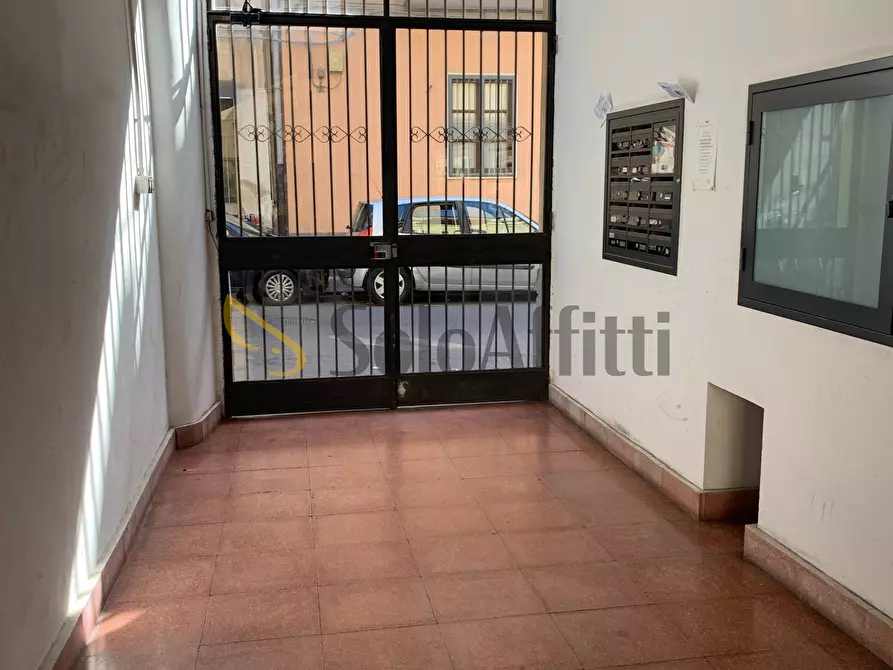 Immagine 4 di Stanza singola in affitto  a Catania