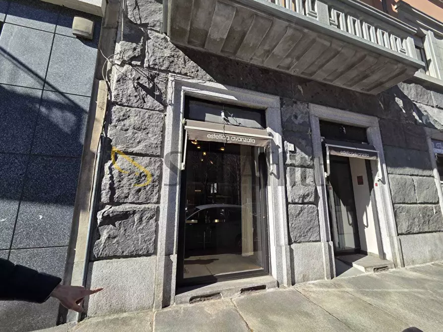 Immagine 1 di Attività commerciale in affitto  in Corso Re Umberto 46 a Torino