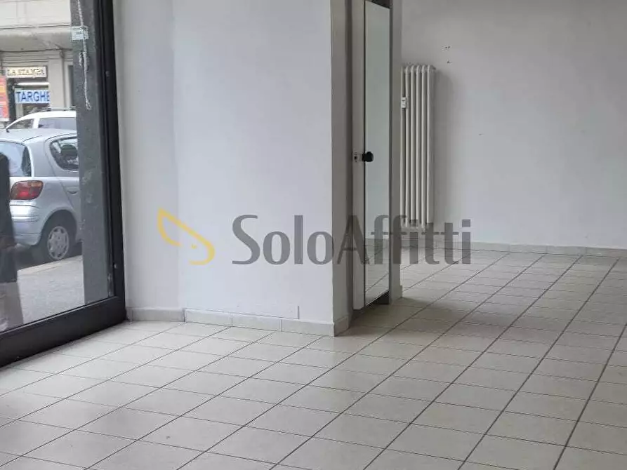 Immagine 15 di Locale commerciale in affitto  in Via Dante Di Nanni 64 a Torino