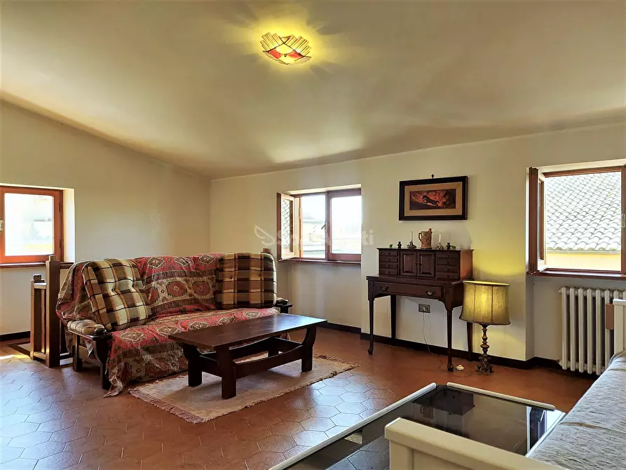 Immagine 17 di Pentalocale in affitto  in Via Giorgio Giorgis a Fiumicino