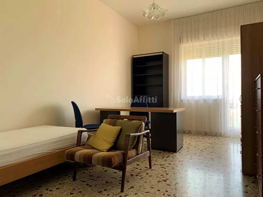 Immagine 10 di Stanza singola in affitto  a Catanzaro