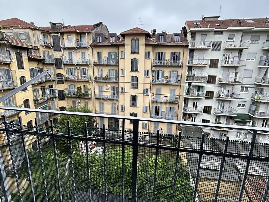 Immagine 38 di Stanza singola in affitto  in Via Orazio Antinori 1 bis a Torino