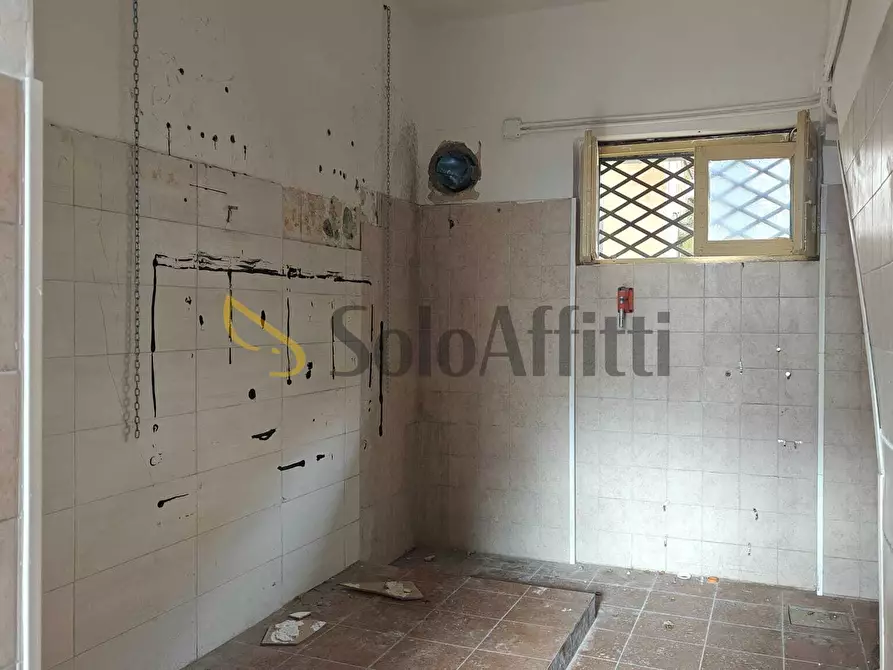 Immagine 5 di Attività artigianale in affitto  in Via Santissimo Crocifisso 8 a Acireale